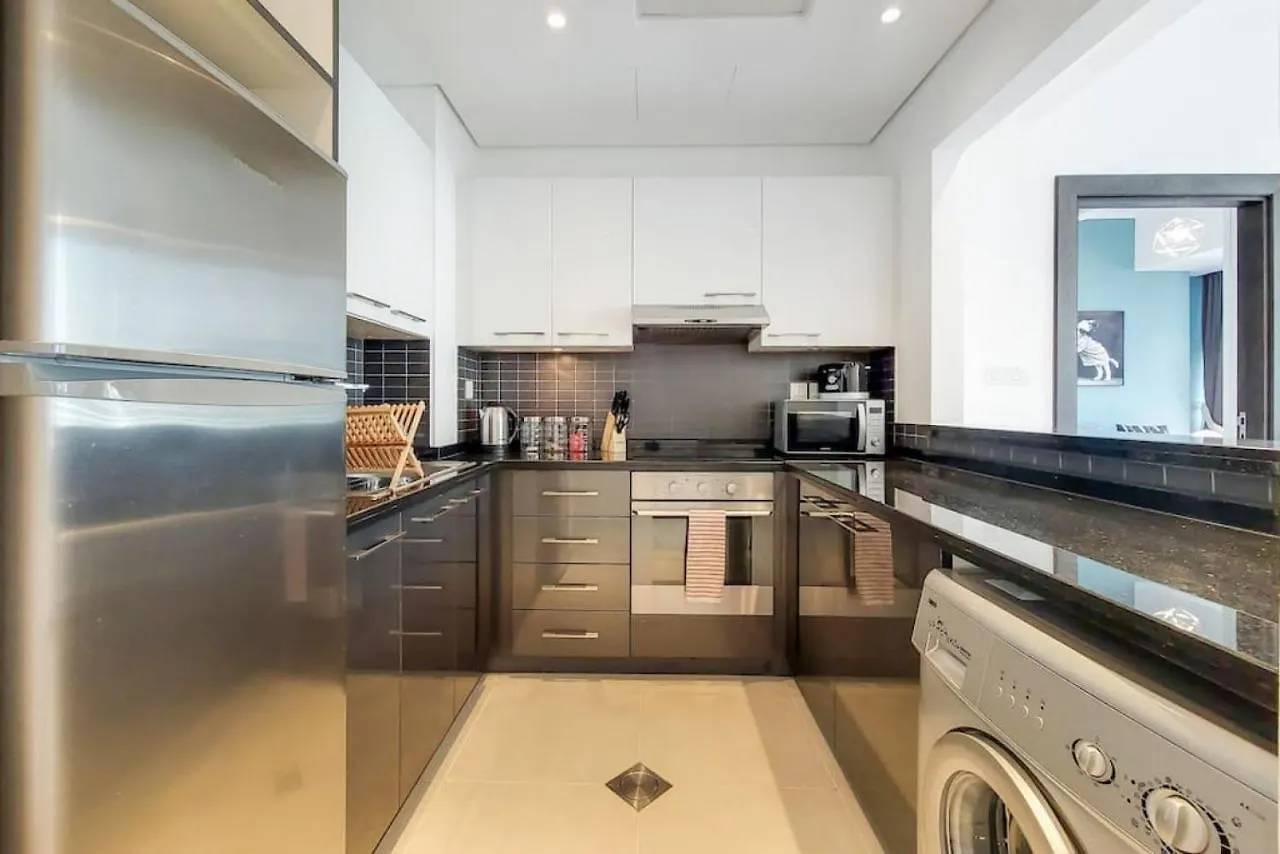 Silverene Tower B, Dubai Marina - Glamorous One Bedroom 0*,  阿拉伯联合酋长国